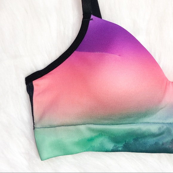 PINK VS Cool & Comfy Lightly Lined Wireless Bra - Picture 3 of 8